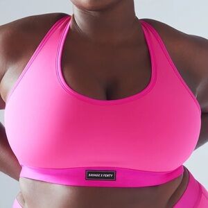 FENTY SAVAGE X Sports Bra